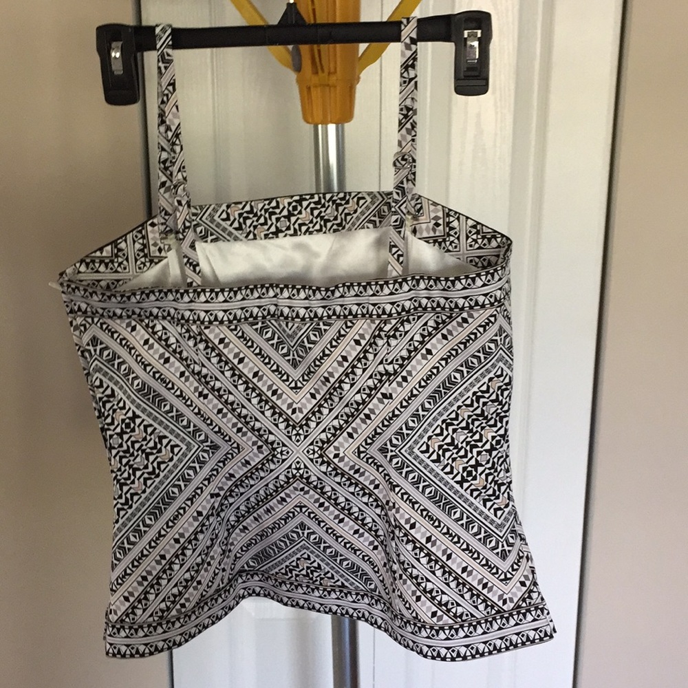 Tank top - Picture 2 of 4